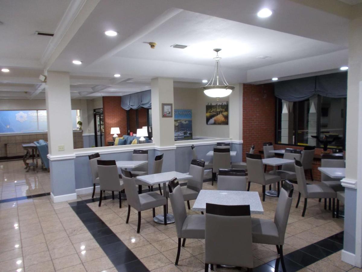 Surestay Plus Hotel By Best Western St Marys Cumberland Saint Marys Exterior photo