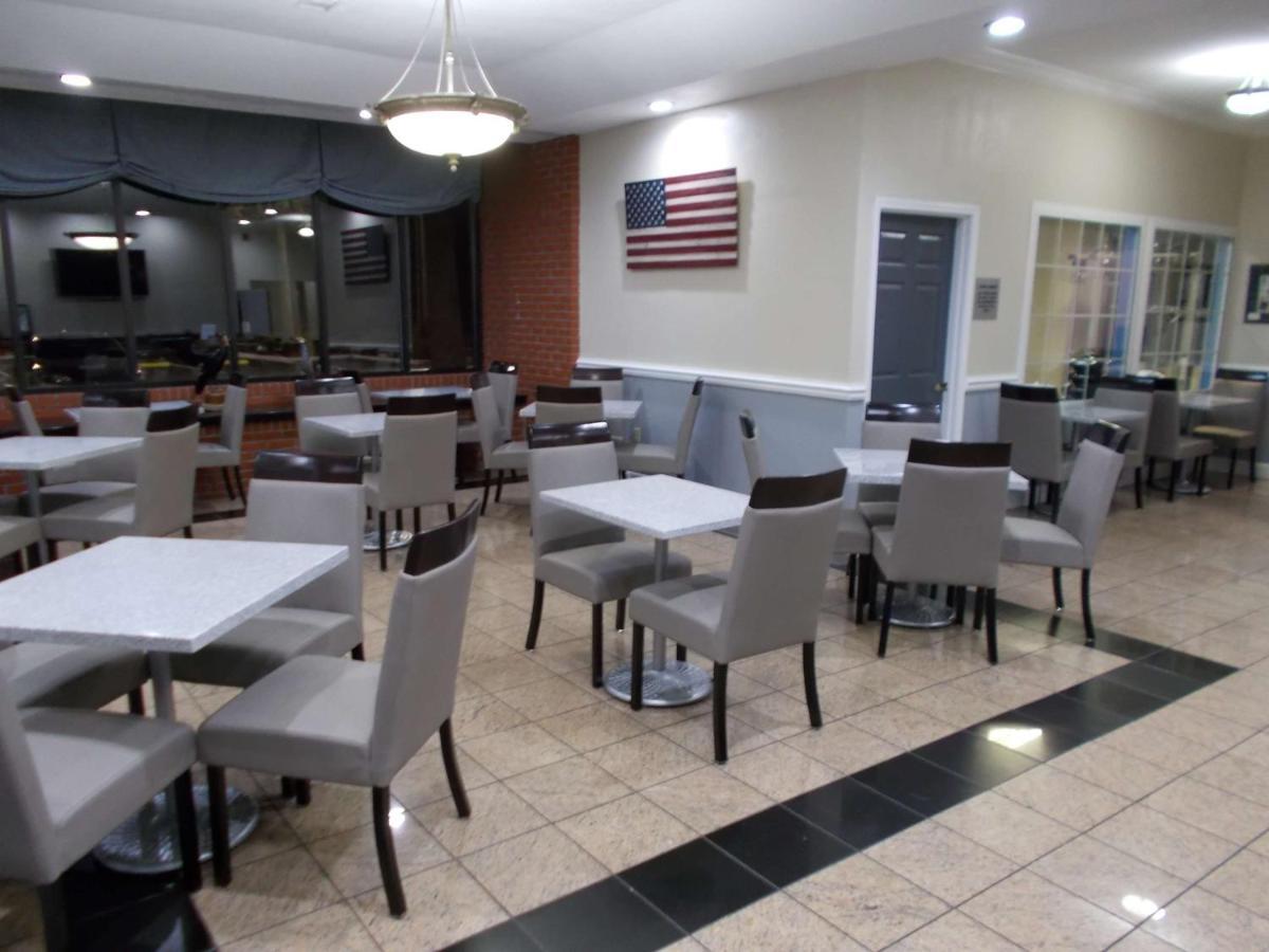 Surestay Plus Hotel By Best Western St Marys Cumberland Saint Marys Exterior photo