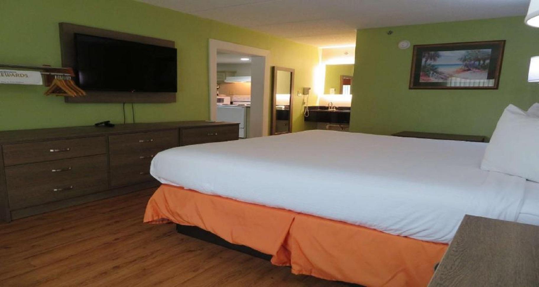 Surestay Plus Hotel By Best Western St Marys Cumberland Saint Marys Exterior photo