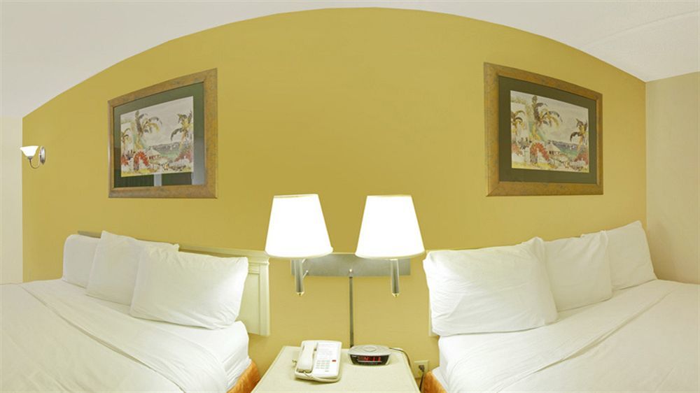 Surestay Plus Hotel By Best Western St Marys Cumberland Saint Marys Exterior photo